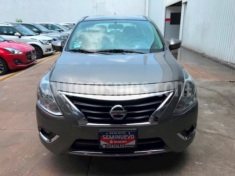 foto Nissan Versa Advance usado