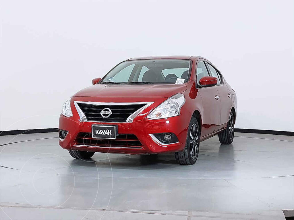 foto Nissan Versa Exclusive Aut usado (2019) color Rojo precio $276,999