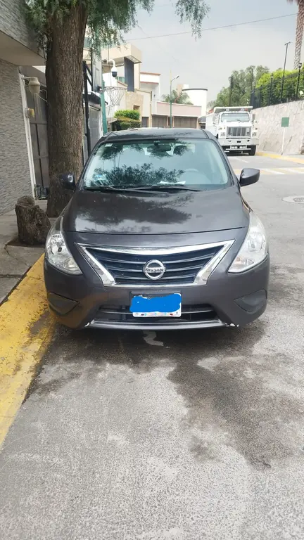 Nissan Versa Sense 2018