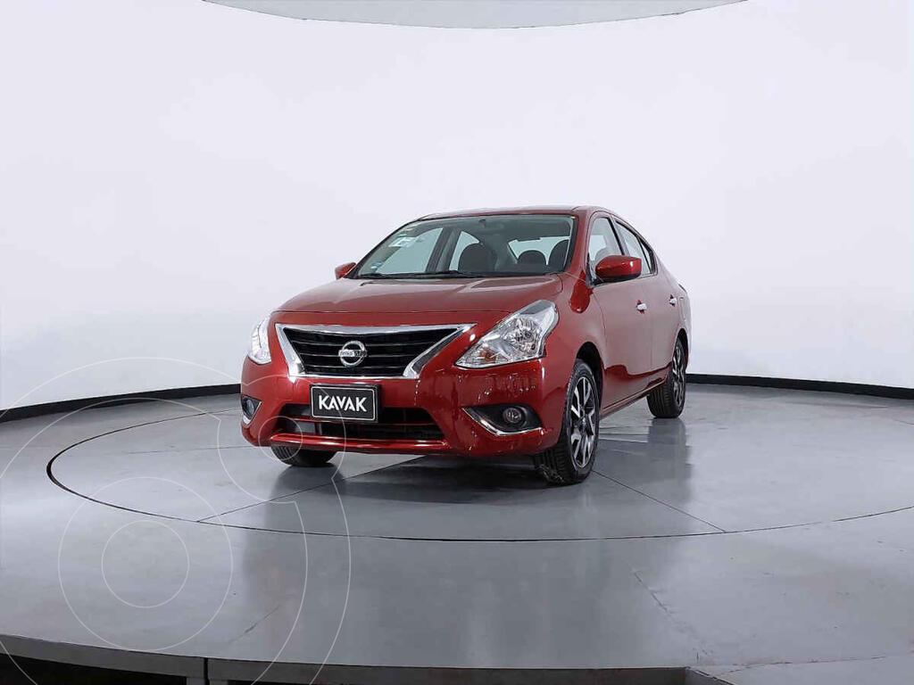 foto Nissan Versa Advance usado (2019) color Rojo precio $260,999