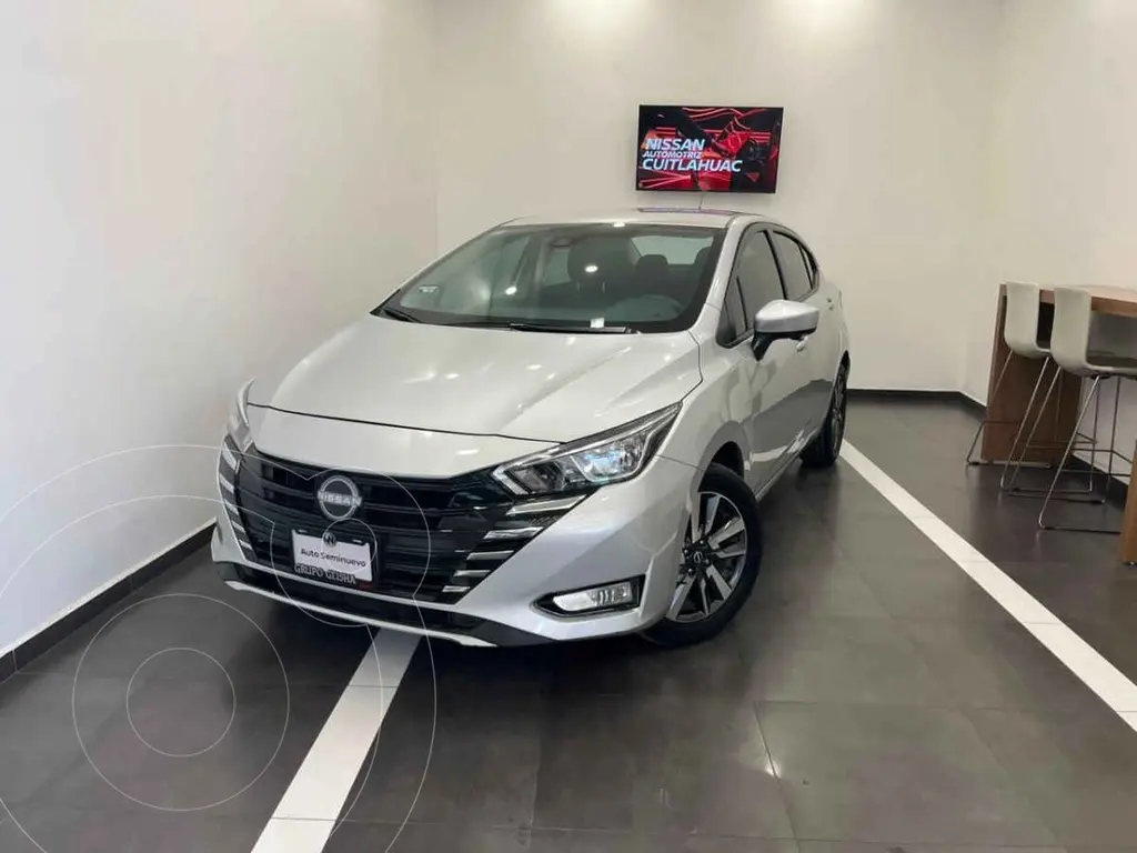 Nissan versa advance (2025)