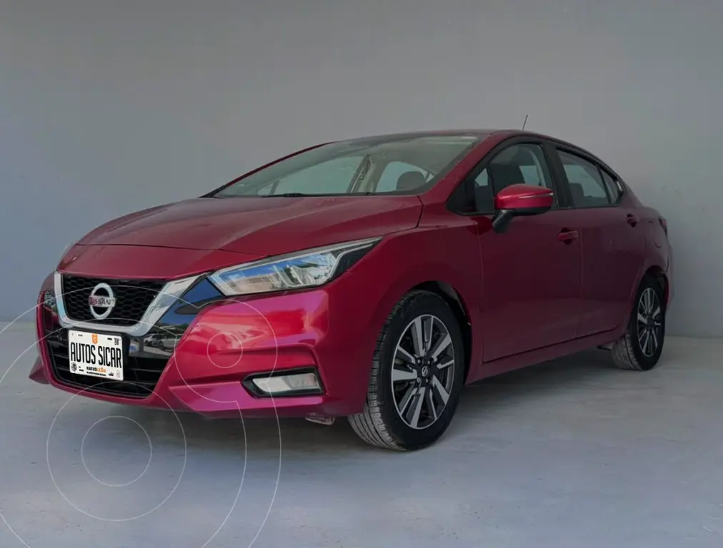 Nissan Versa Advance usado (2021) color Rojo precio $239,000