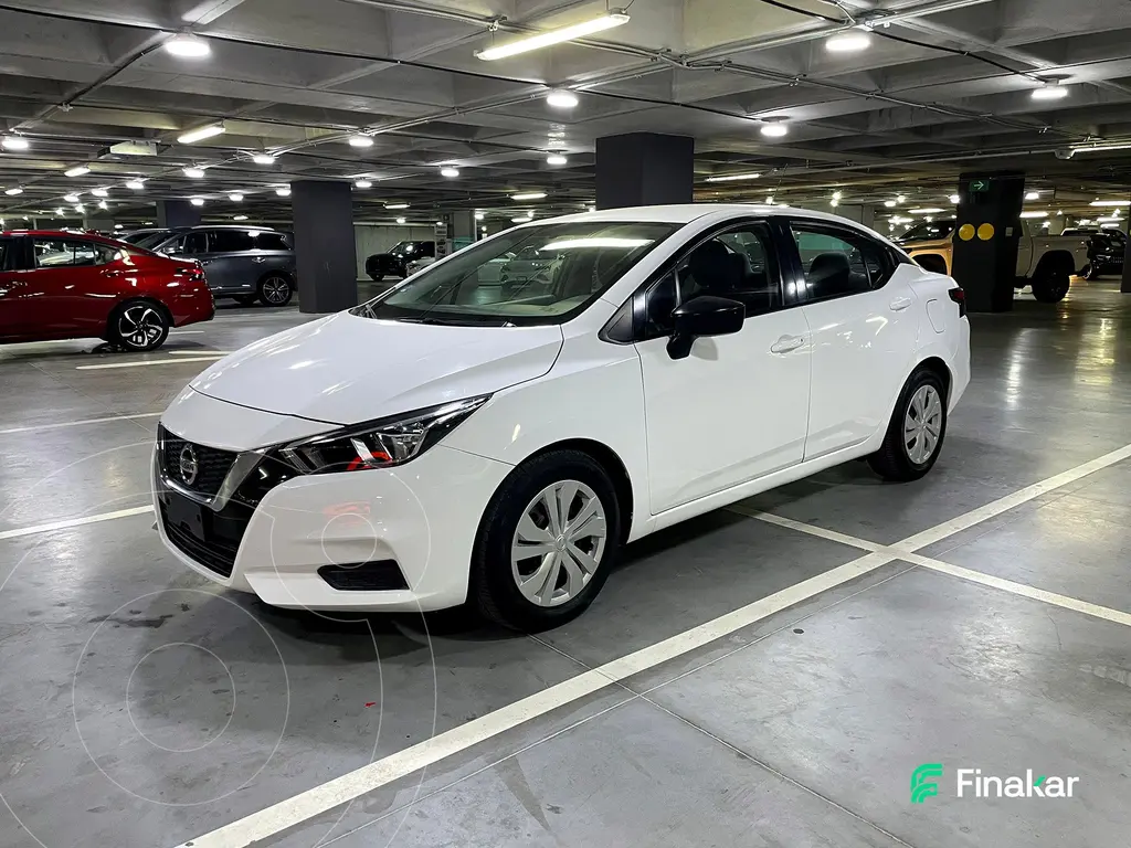 foto Nissan Versa Sense Aut usado (2022) color Blanco precio $250,000