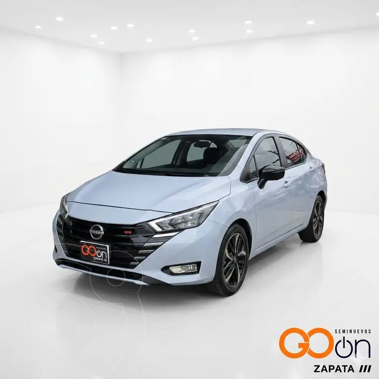 Nissan versa sr (2023)