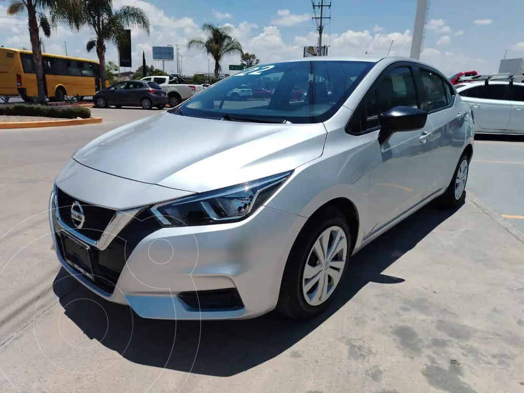 Nissan Versa Sense Aut 2022