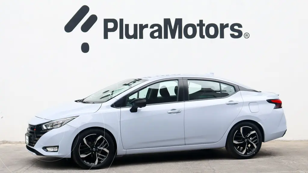 Nissan Versa SR 2023