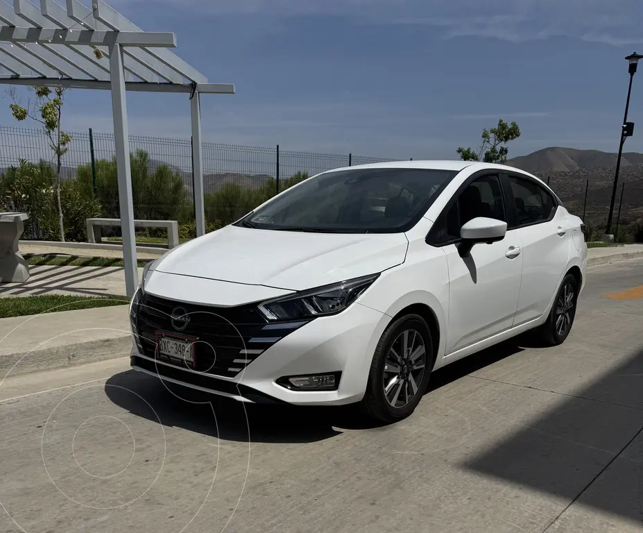 Nissan Versa Advance CVT 2025
