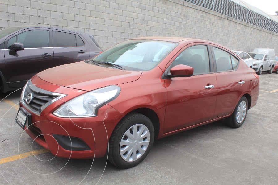 foto Nissan Versa Sense Aut usado (2017) color Rojo precio $172,000