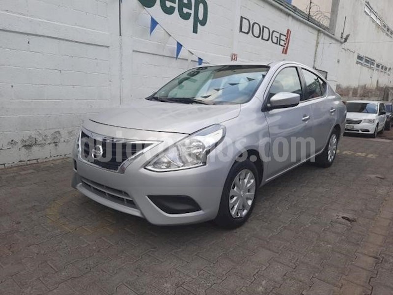 foto Nissan Versa 4P SENSE TM5 A/AC. VE. usado (2018) color Plata precio $159,000