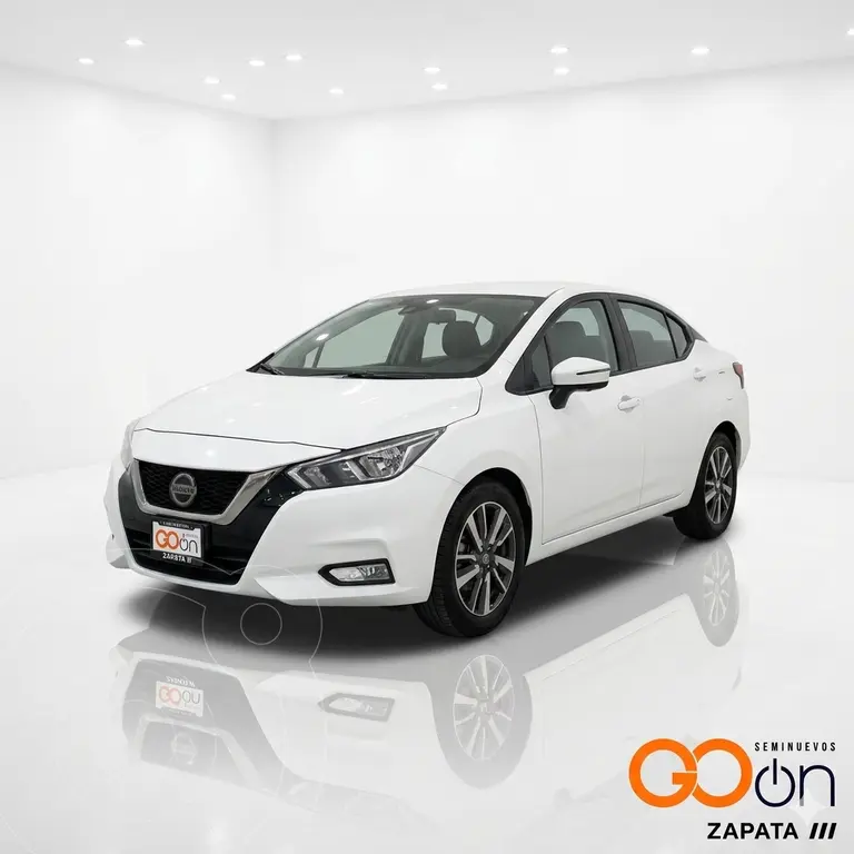 Nissan Versa ADVANCE usado (2023) color NISBPBLANCO PERLADO precio $289,000