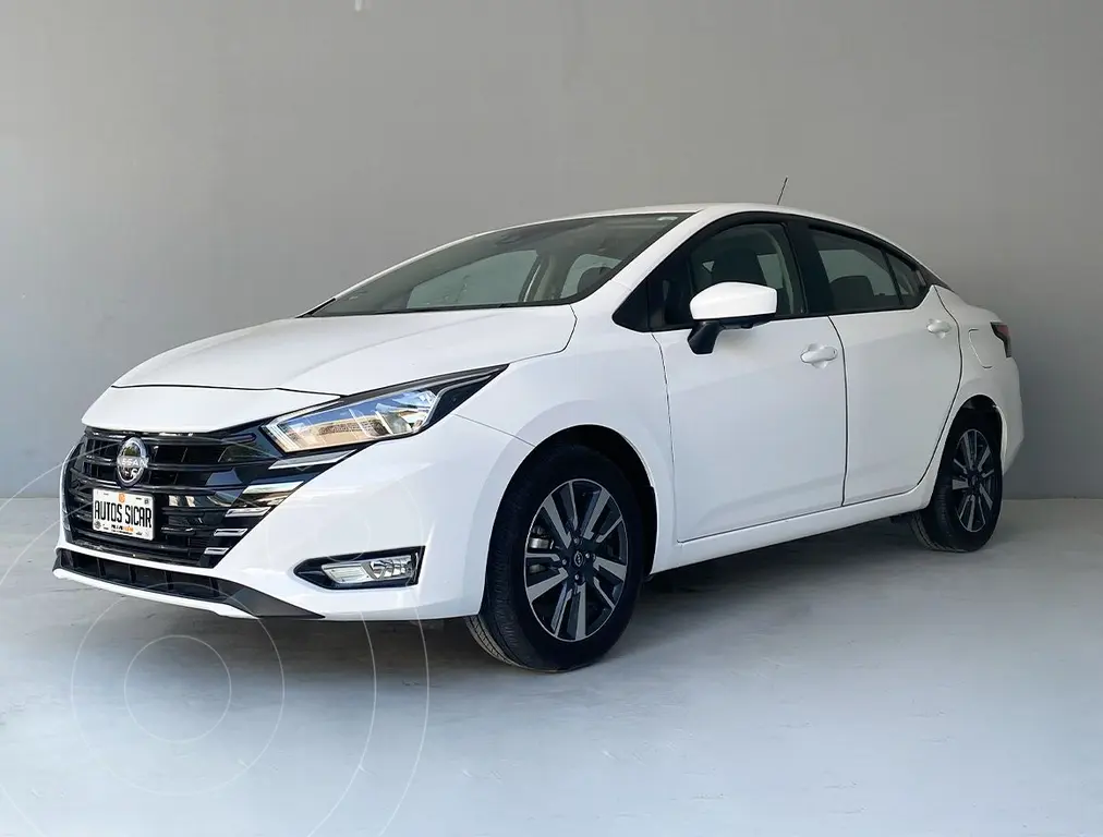Nissan versa advance (2025)