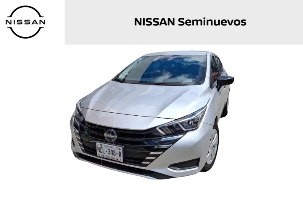 foto Nissan Versa Sense Aut usado (2024) color Plata precio $319,000