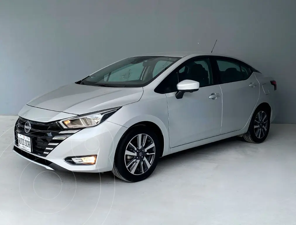 Nissan versa advance (2024)