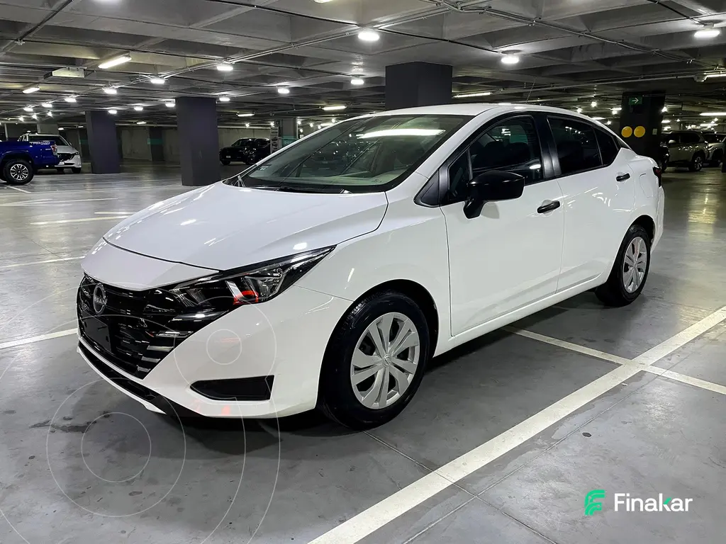 foto Nissan Versa Sense Aut usado (2025) color Blanco precio $294,000