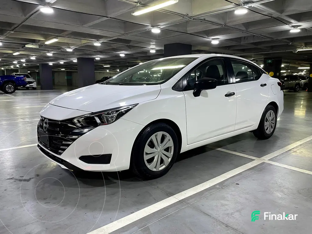 foto Nissan Versa Sense Aut usado (2023) color Blanco precio $268,000