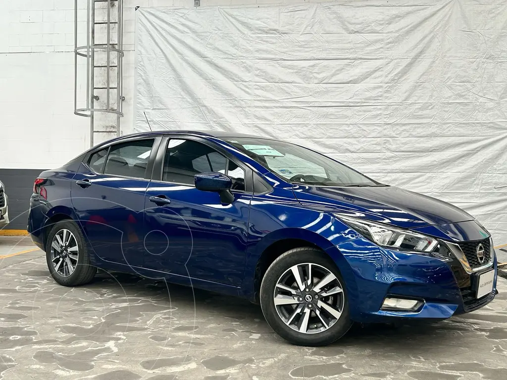 foto Nissan Versa Advance usado (2022) color Azul precio $279,000
