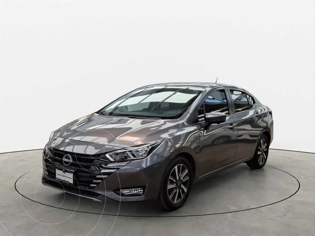 Nissan versa exclusive aut (2024)
