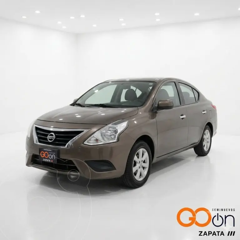 Nissan Versa Advance usado (2014) color NISBROWNISH precio $165,000