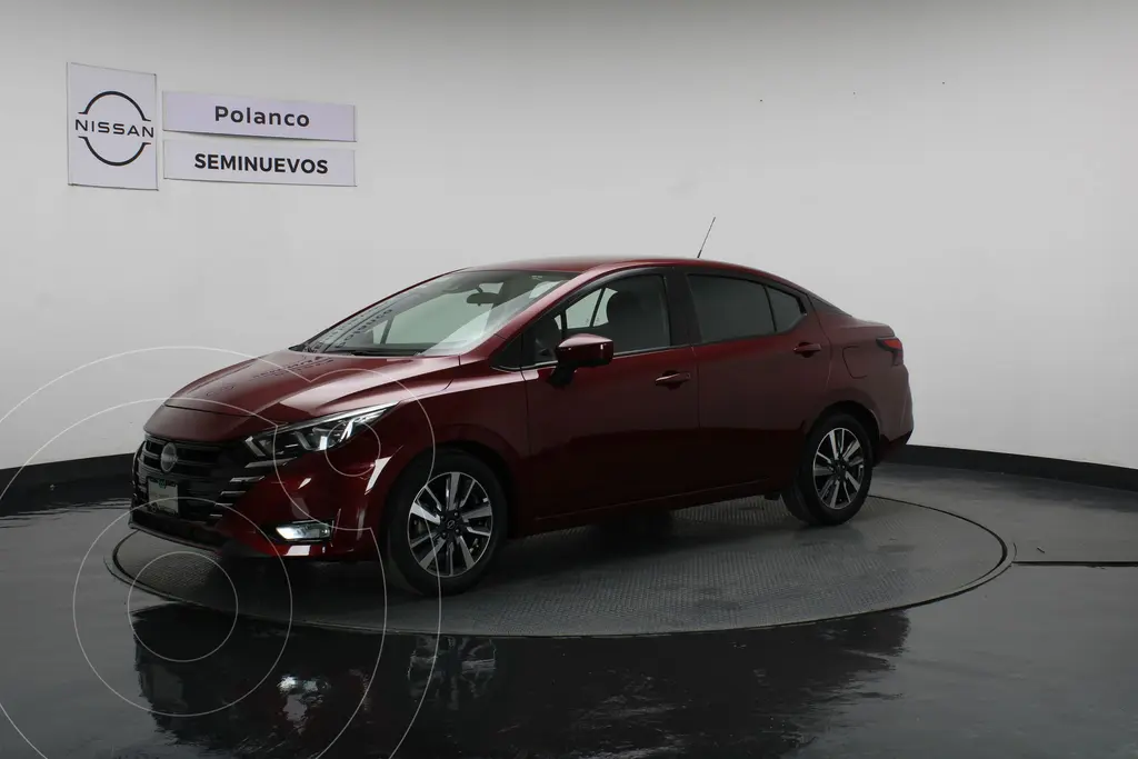 foto Nissan Versa Advance usado (2024) color Rojo precio $299,000