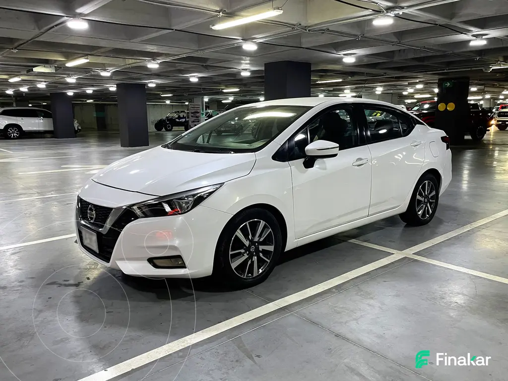 foto Nissan Versa Advance usado (2020) color Blanco precio $250,000