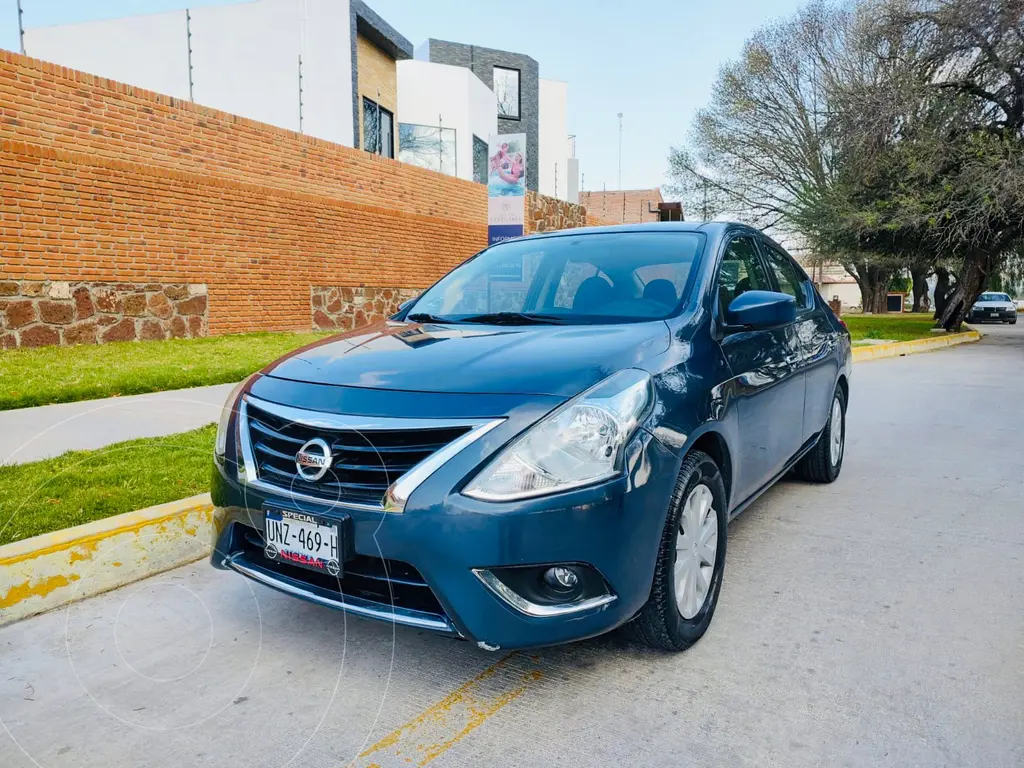 Nissan Versa Advance Usado Color Azul Precio