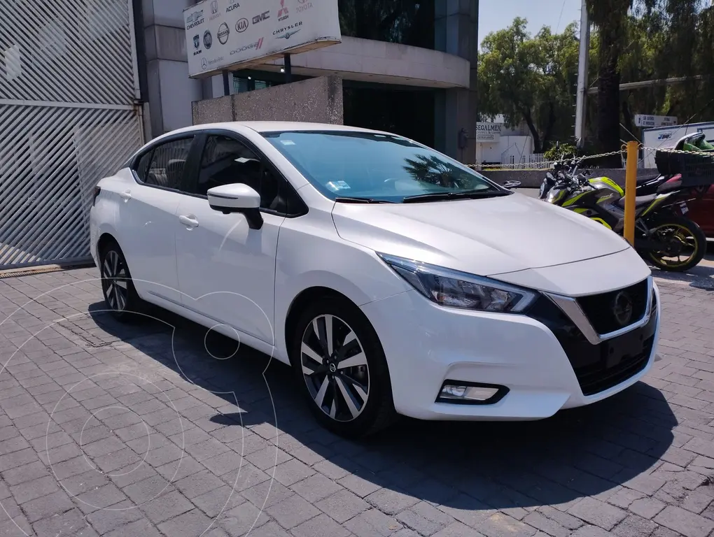 Nissan Versa Platinum Aut Usado Color Blanco Precio