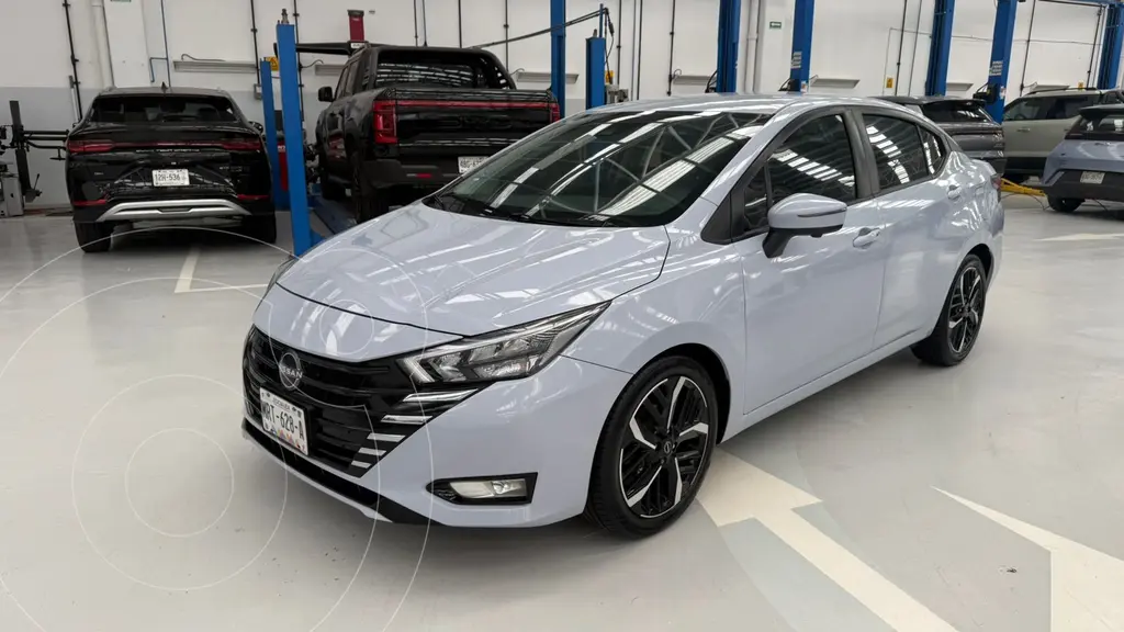 Nissan versa exclusive aut (2024)