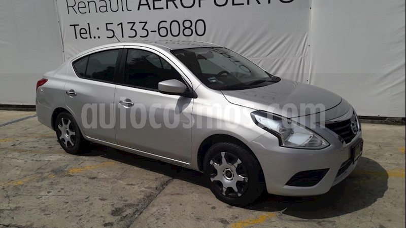 foto Nissan Versa Sense usado