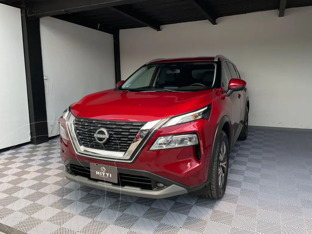 foto Nissan X-Trail Exclusive 3 Filas usado (2023) color Rojo precio $499,000