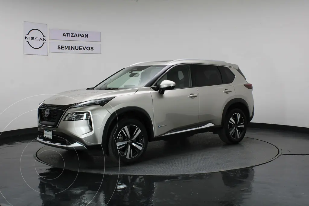 foto Nissan X-Trail Platinum 2 Filas usado (2024) color Dorado precio $640,000