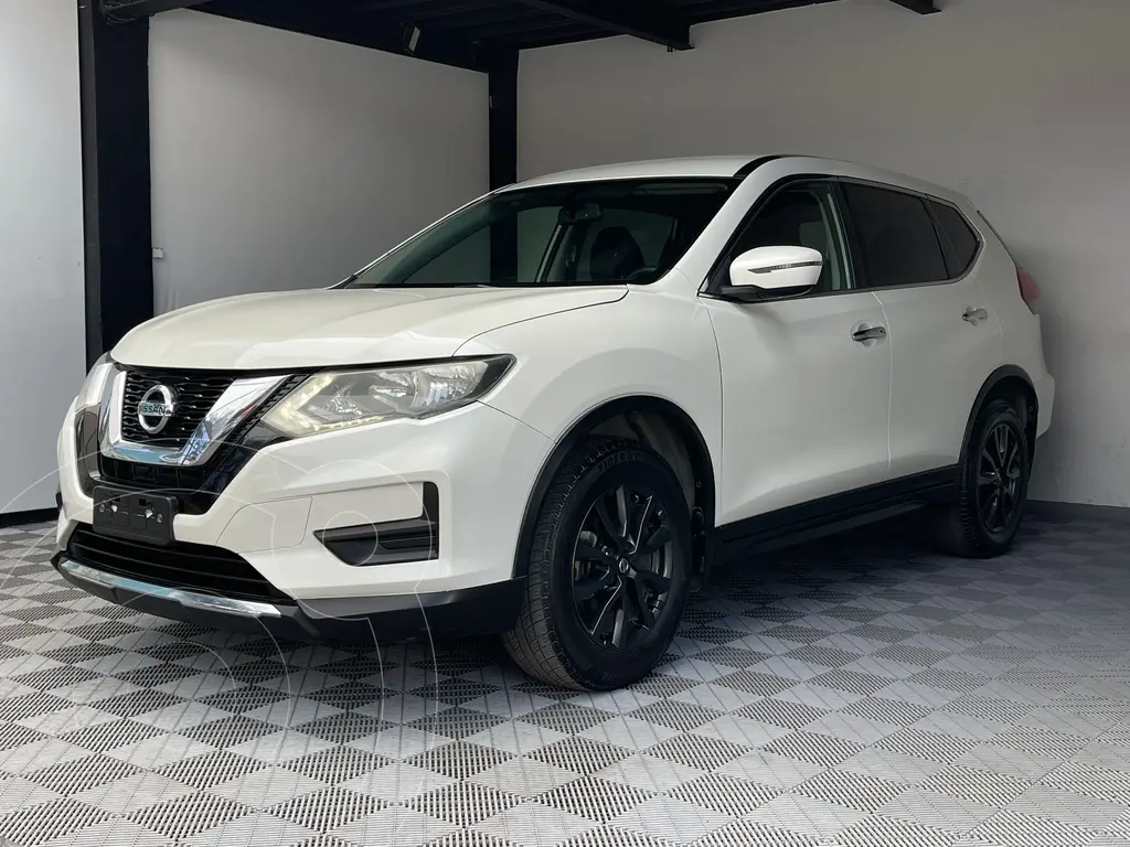 foto Nissan X-Trail Sense 2 Row usado (2021) color Blanco precio $325,000