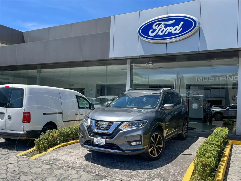 foto Nissan X-Trail Exclusive 2 Row usado (2019) color Gris Oscuro precio $398,000