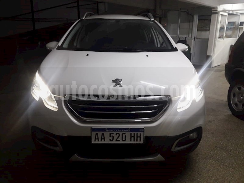 foto Peugeot 2008 Allure Aut usado