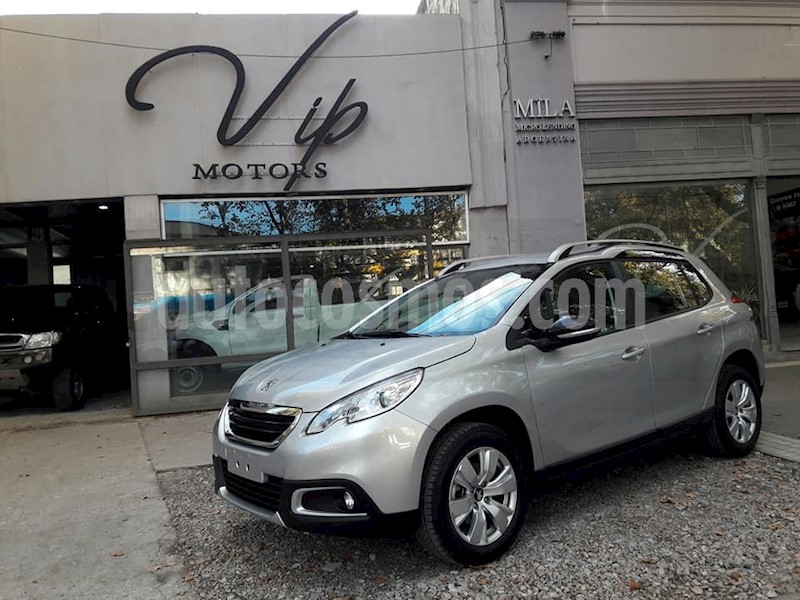 foto Peugeot 2008 Allure Aut usado