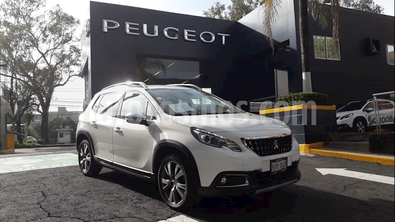 foto Peugeot 2008 Allure Aut usado