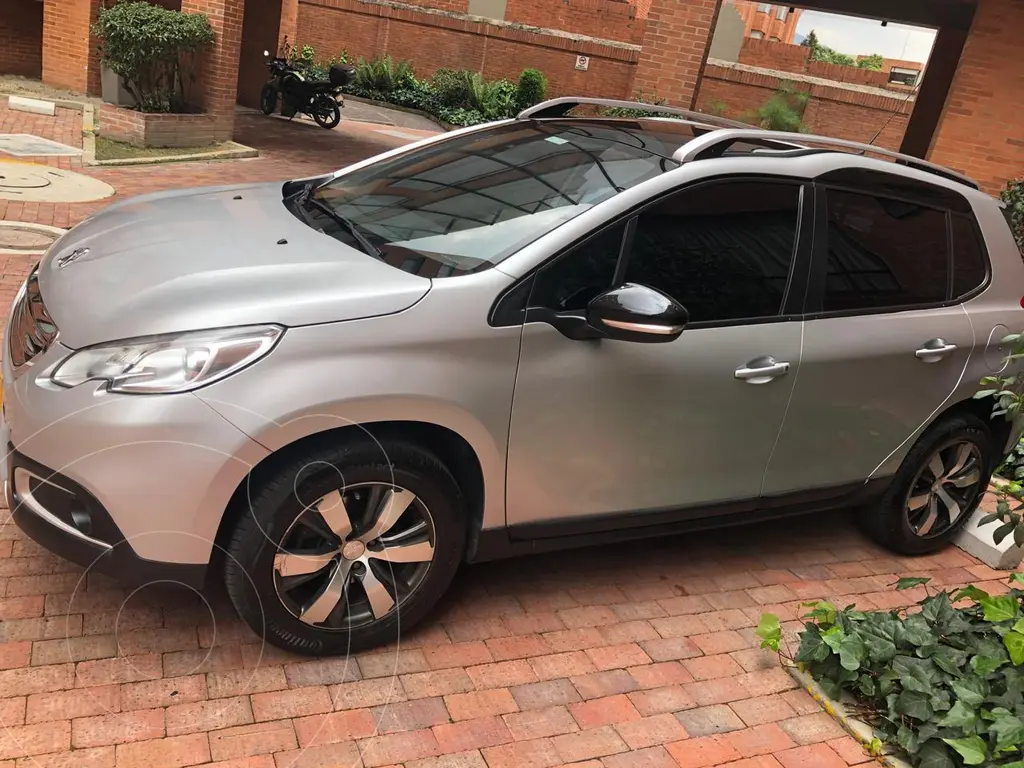 Peugeot 2008 Active Aut usado en Usaquén