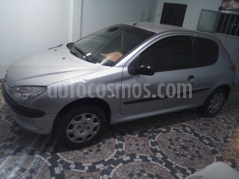 foto Peugeot 206 1.4 XR Presence 3P usado