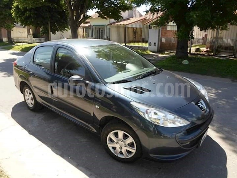 foto Peugeot 207 Compact 1.4 Active 4P usado