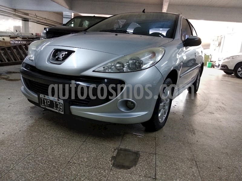 foto Peugeot 207 Compact 1.4 XS 5P usado