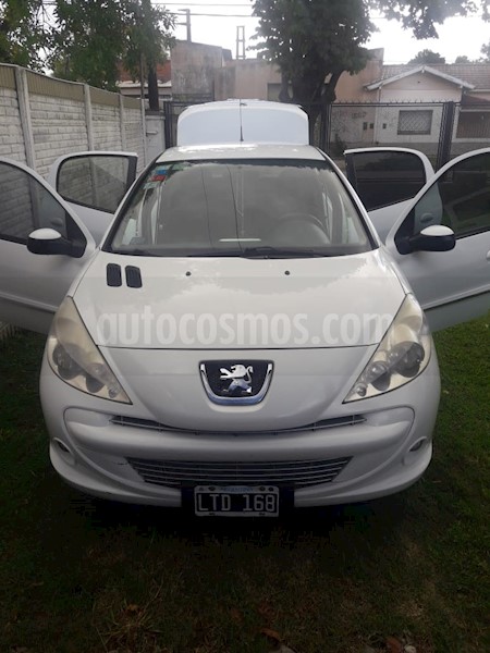 foto Peugeot 207 Compact 1.6 XT 4P usado