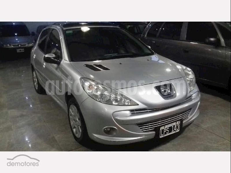 foto Peugeot 207 Compact 1.6 XT 5P usado