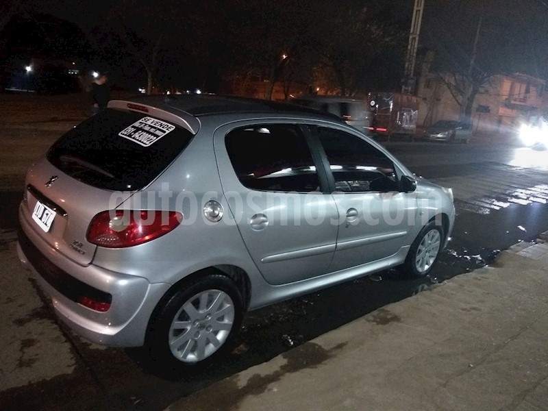 foto Peugeot 207 Compact 1.9D XT 5P usado
