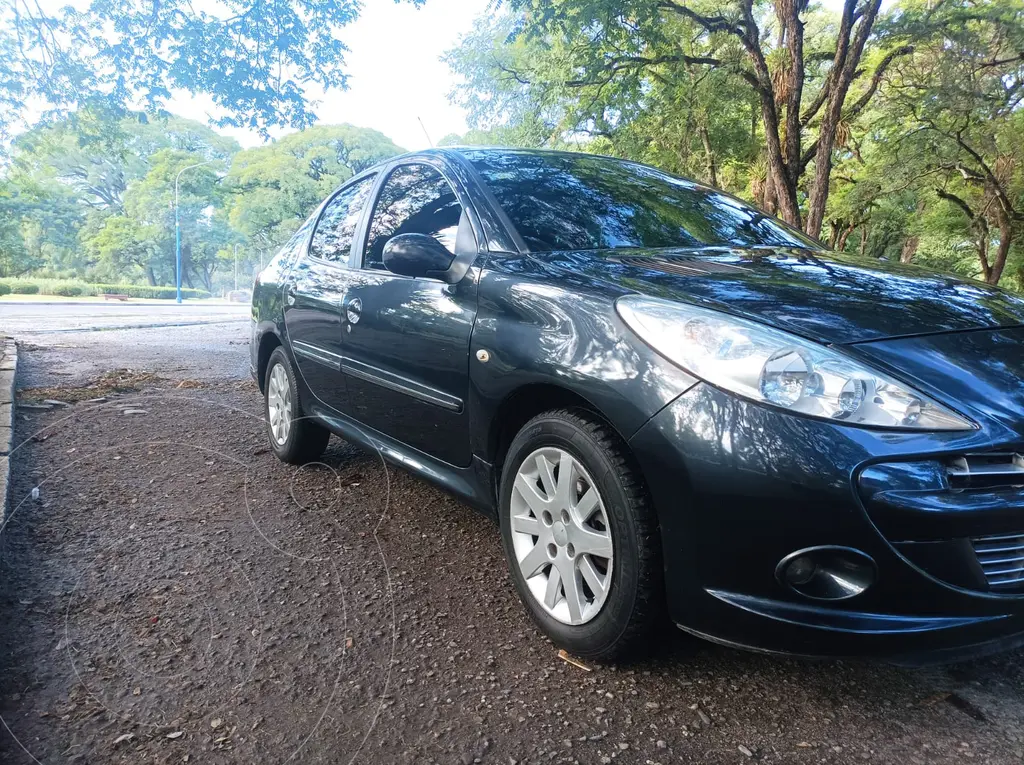 Peugeot 207 Compact 1.6 Feline 5P (1587 Cc) 2013 - foto 3