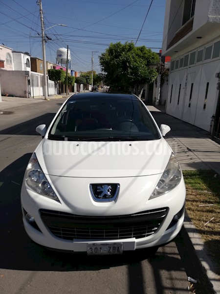 foto Peugeot 207 5P Feline usado