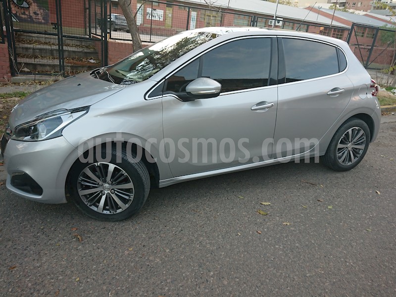 foto Peugeot 208 Feline 1.6 Pack Cuir usado
