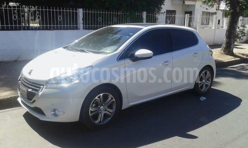 foto Peugeot 208 Feline 1.6 Pack Cuir usado