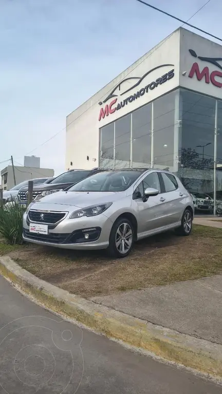 Peugeot 308 2018 - foto 1