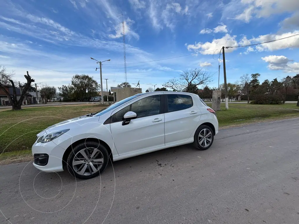 Peugeot 308 Allure Pack Thp Tiptronic (1598 Cc) 2018 - foto 1