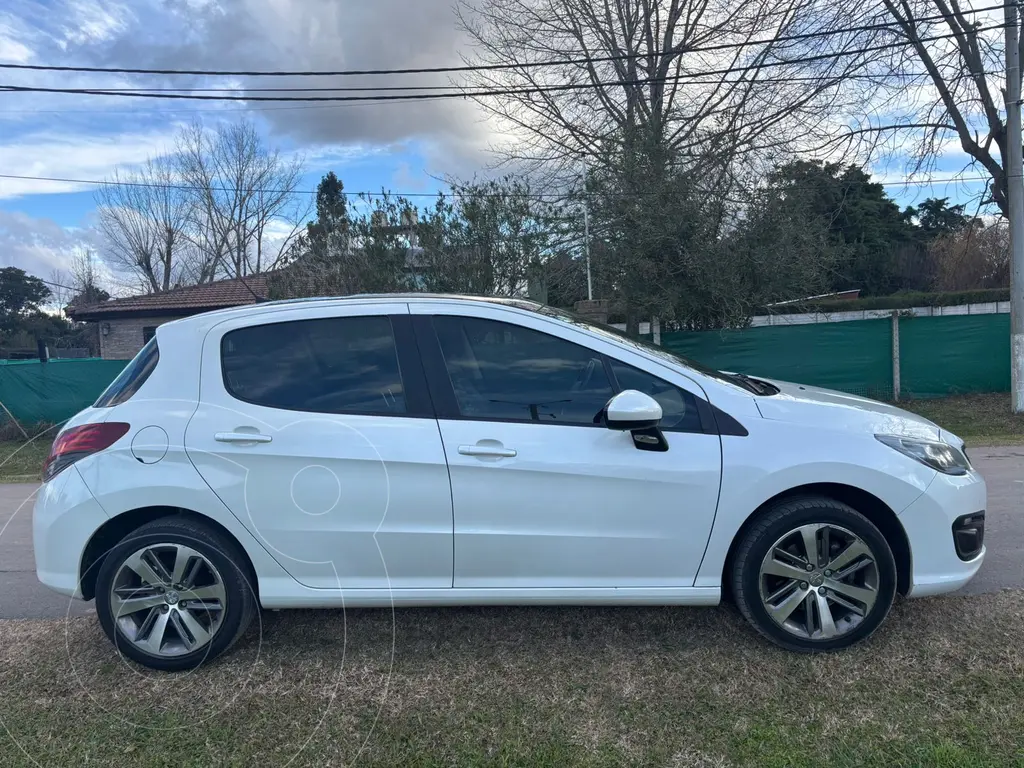 Peugeot 308 Allure Pack Thp Tiptronic (1598 Cc) 2018 - foto 3