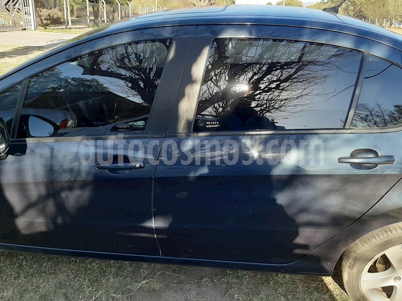 foto Peugeot 408 Allure+ HDi NAV usado